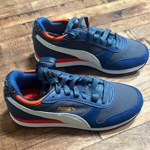 NWOB Puma soft foam+ sneakers